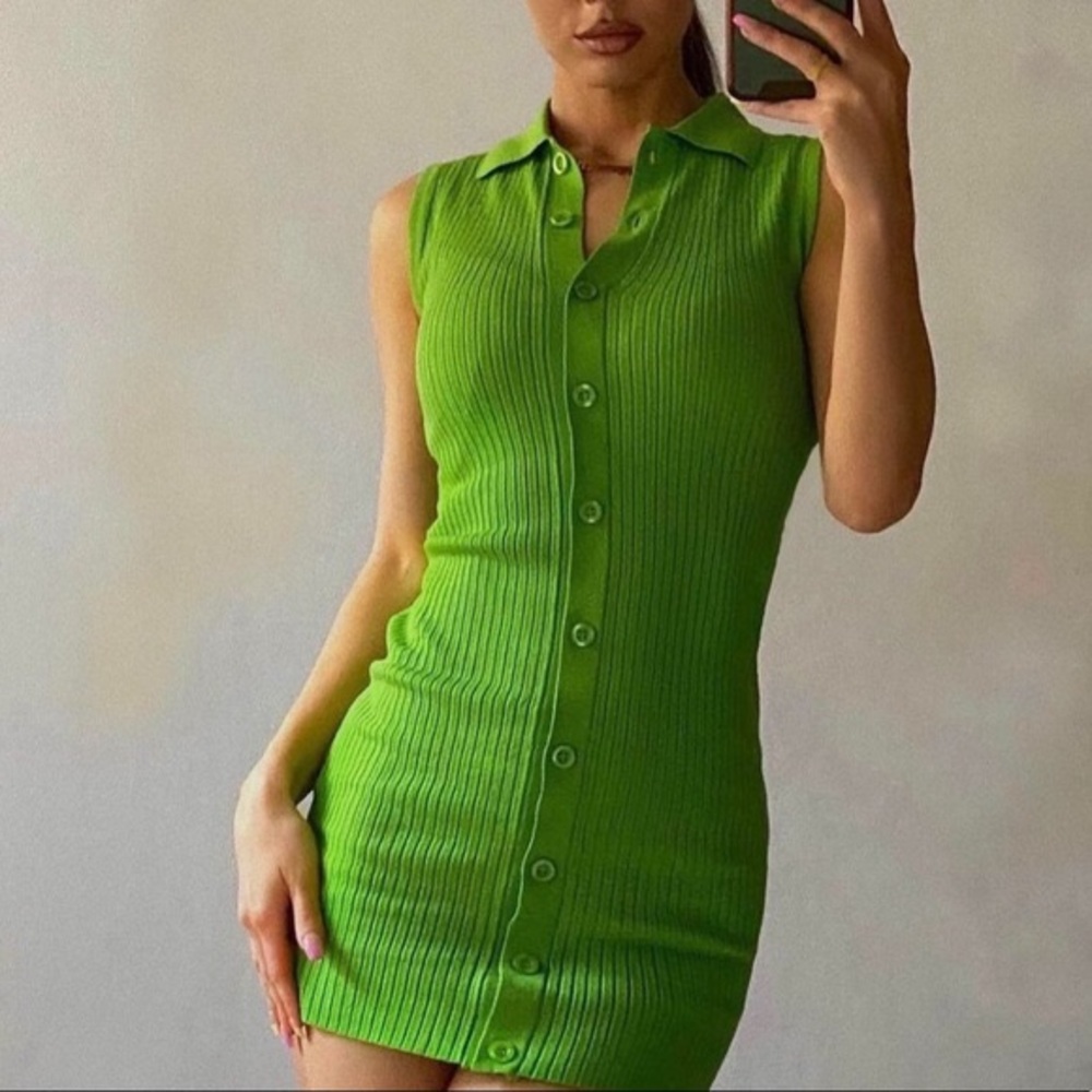 NWT Zara ribbed dress with buttons and collar